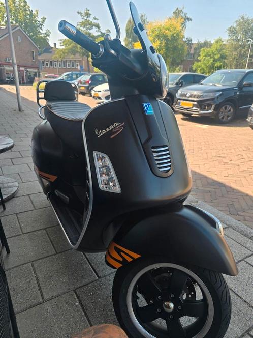 !! Vespa GTS 300 Supersport  uitstekende staat !!, Fietsen en Brommers, Brommers | Vespa, Ophalen of Verzenden