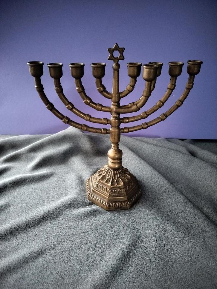 Antieke kandelaar - Prachtig decoratief stuk, Antiek en Kunst, Antiek | Kandelaars, Koper of Brons, Ophalen of Verzenden