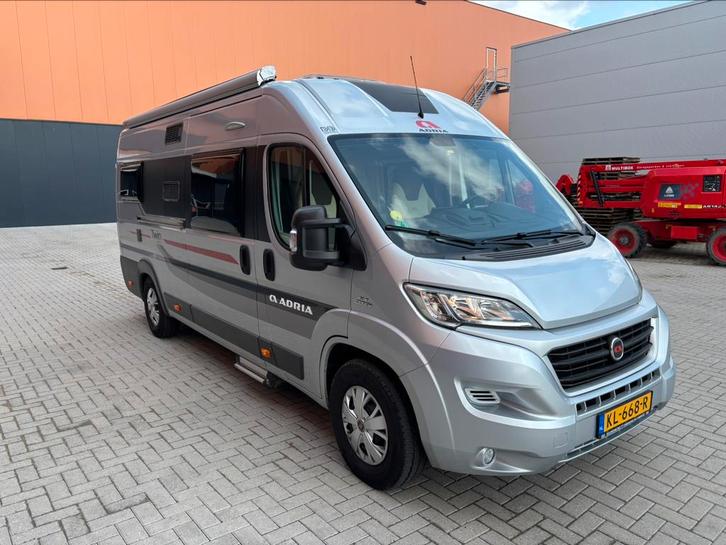 Adria Twin 640 SLX, Caravans en Kamperen, Campers, Particulier, tot en met 2, Buscamper of Camperbus, Adria, Diesel, 6 tot 7 meter