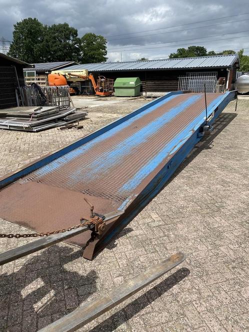 laadbrug / loadingramp, Zakelijke goederen, Machines en Bouw | Overig