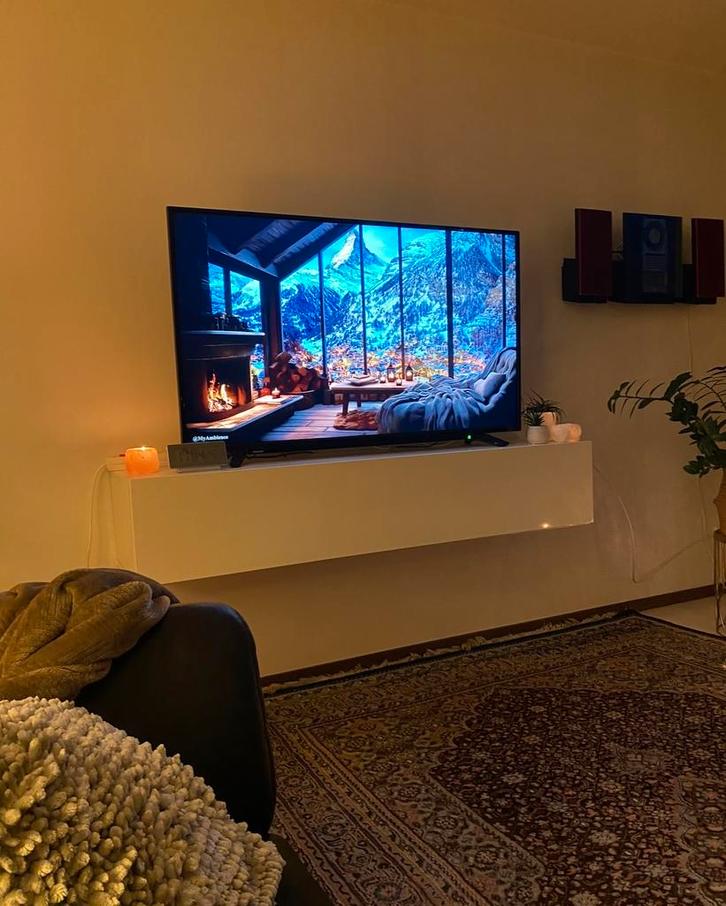 Strak wit zwevend TV meubel, Huis en Inrichting, Kasten | Televisiemeubels, Zo goed als nieuw, Minder dan 100 cm, 150 tot 200 cm