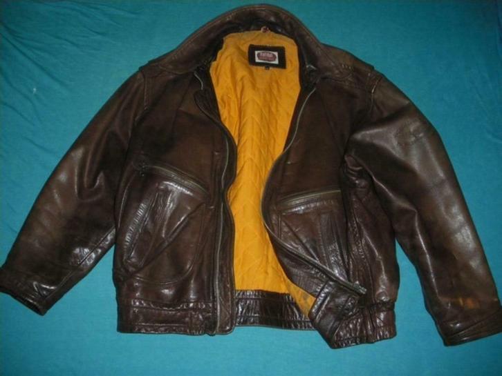 50 stuks Classic Leren en Piloten jassen, heren / dames, Kleding | Heren, Jassen | Winter, Gedragen, Overige maten, Overige kleuren