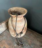 Nepalese houten kruik vaas stoer en sober met deksel, Huis en Inrichting, Woonaccessoires | Vazen, Overige materialen, Overige kleuren