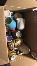 Gratis af te halen verschillende kopjes, Huis en Inrichting, Keuken | Servies, Ophalen, Zo goed als nieuw, Overige stijlen, Kop(pen) en/of Schotel(s)