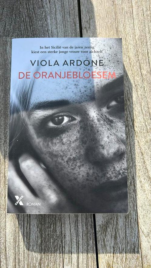 Viola Ardone - De oranjebloesem, Boeken, Literatuur, Zo goed als nieuw, Nederland, Ophalen of Verzenden