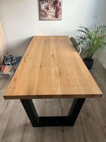 Grote Eettafel - 240x100cm beschikbaar voor biedingen