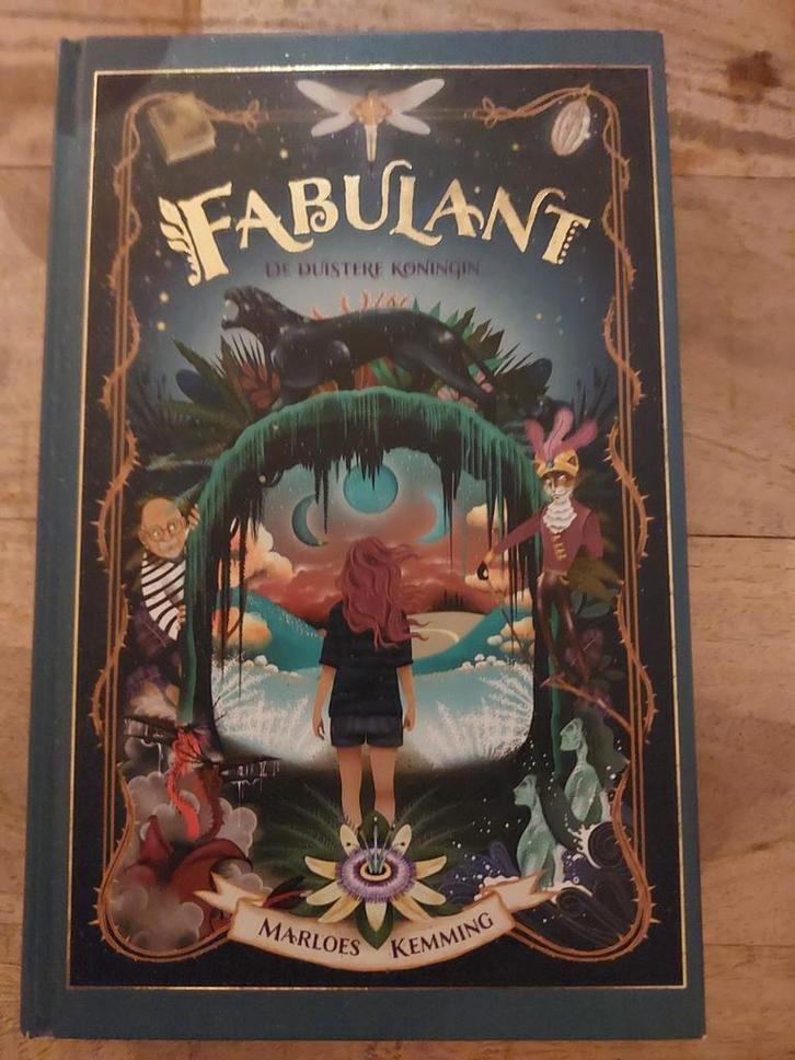 Fabulant: De Duistere Koningin - Marloes Kemming, Boeken, Fantasy, Zo goed als nieuw, Ophalen