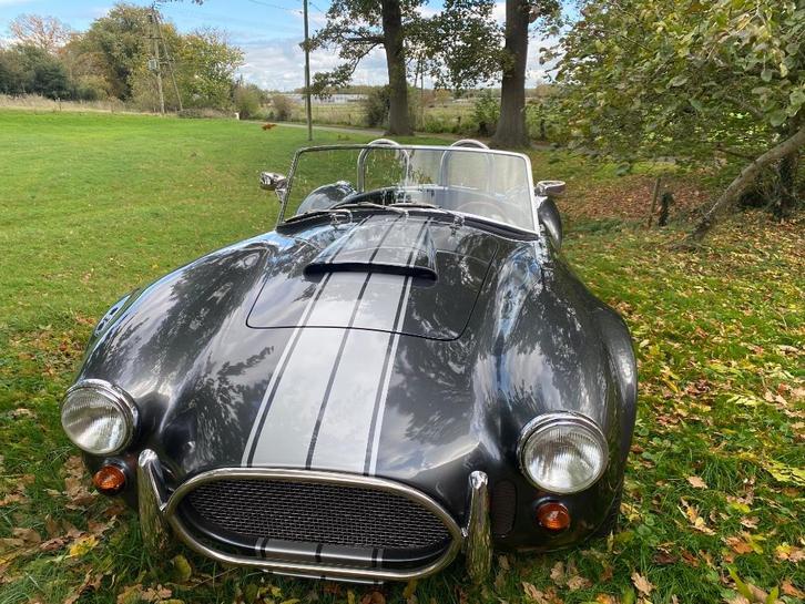 AC COBRA., Auto's, Oldtimers, Particulier, AC, Benzine, Cabriolet, Handgeschakeld, Zilver of Grijs, Grijs, Leder, Achterwielaandrijving