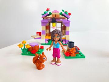 LEGO Friends Andrea’s boshut met kampvuurtje 