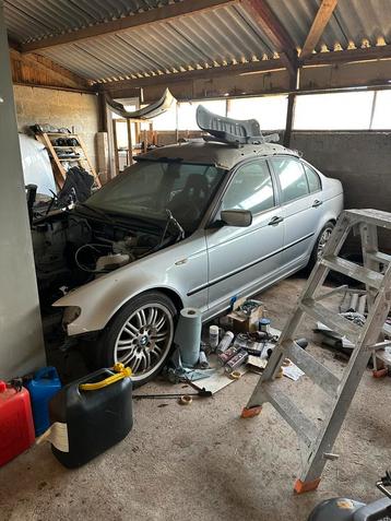 2 x BMW te koop met veel extra’s beschikbaar voor biedingen