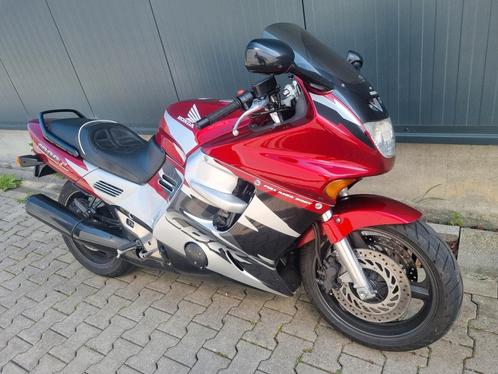 Honda CBR 1000 F Nieuwstaat + garantie & beurt, Motoren, Motoren | Honda, Bedrijf, Sport, meer dan 35 kW, 4 cilinders, Ophalen