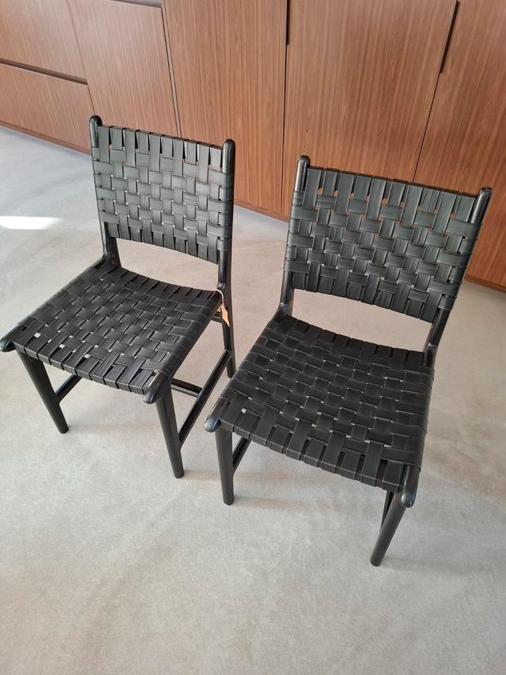 Nordal eetkameretoel, Huis en Inrichting, Stoelen, Nieuw, Hout, Leer, Zwart, Ophalen