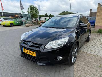 Ford Focus Wagon 1.6 EcoBoost Titanium 180pk Vol optie beschikbaar voor biedingen