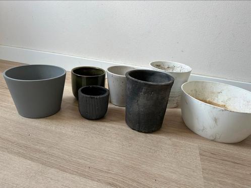 Verschillende bloempotten - ruilen tegen, Tuin en Terras, Bloempotten, Gebruikt, Kunststof, Binnen, Minder dan 25 cm, Rond, Ophalen
