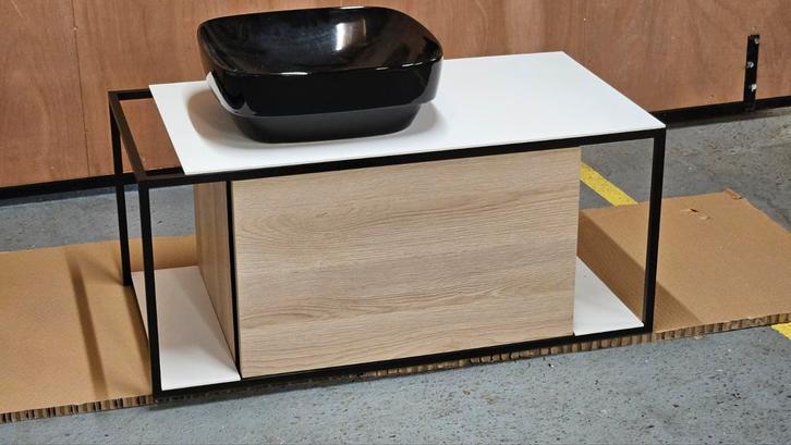 Burgbad badmeubel met zwart frame, licht eiken 90 cm NIEUW, Huis en Inrichting, Badkamer | Badkamermeubels, Nieuw, Wasbak of Wastafel