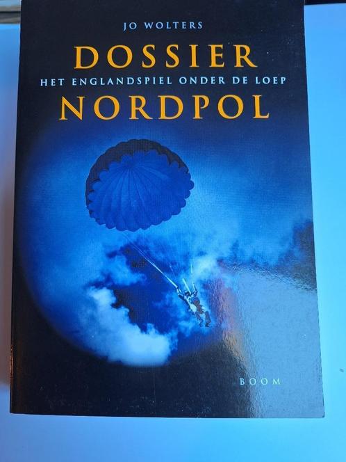 Dossier Nordpol / Het Englandspiel onder de loep, Boeken, Oorlog en Militair, Gelezen, Ophalen of Verzenden
