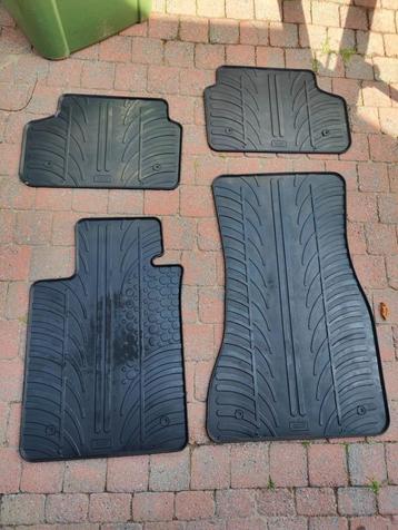 Vloermatten set plastic BMW 5 serie G30 beschikbaar voor biedingen