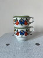 Set van 2 vintage kopjes, 7x7,5cm. Bloem boho retro koffie, Huis en Inrichting, Keuken | Servies, Gebruikt, Verzenden, Overige stijlen