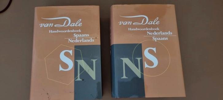 Van Dale Handwoordenboek Spaans-Nederlands, Boeken, Woordenboeken, Gelezen, Nederlands, Van Dale, Ophalen of Verzenden