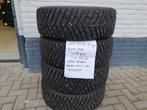Goodyear Ultragrip ice artic 215 /55 R 18 99 V, Ophalen, Gebruikt