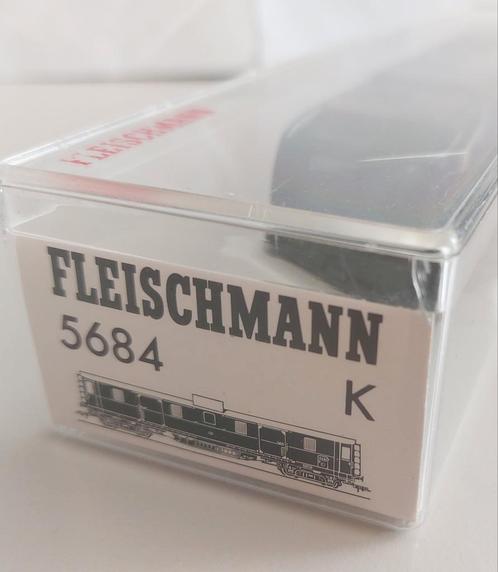 Te koop: Fleischmann 5684 K, DB bagagerijtuig, Hobby en Vrije tijd, Modeltreinen | H0, Zo goed als nieuw, Wagon, Gelijkstroom