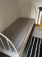 Gratis afhalen. Eenpersoonsbed Ikea 200 x 95, Huis en Inrichting, Slaapkamer | Bedden, Ophalen, Gebruikt, 90 cm, Eenpersoons