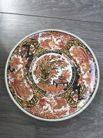 Bord in Imari stijl, Antiek en Kunst, Ophalen of Verzenden