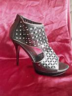 Open plateaupump met stilettohak mt. 40, Kleding | Dames, Schoenen, Ophalen, Pumps, Zwart, Nieuw