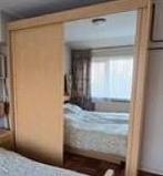 Mooie kledingkast met spiegel - 200x220 cm, Ophalen, 200 cm of meer, 150 tot 200 cm, Zo goed als nieuw