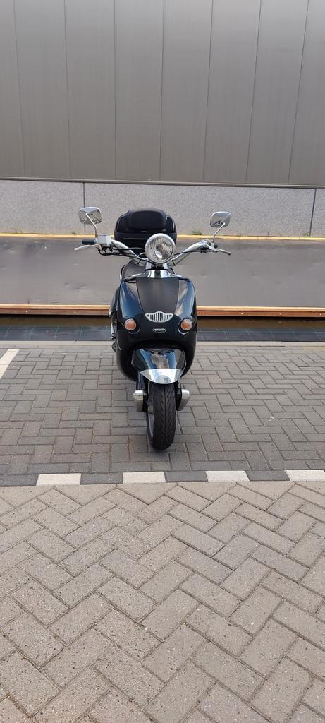 Aprilia Mojito Custom 125CC A1 9000KM 1e eigenaar, Fietsen en Brommers, Scooters | Aprilia, Zo goed als nieuw, Mojito of Habana