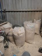 Gratis afhalen 8 grote zakken zaagsel, vezel, Ophalen, Nieuw
