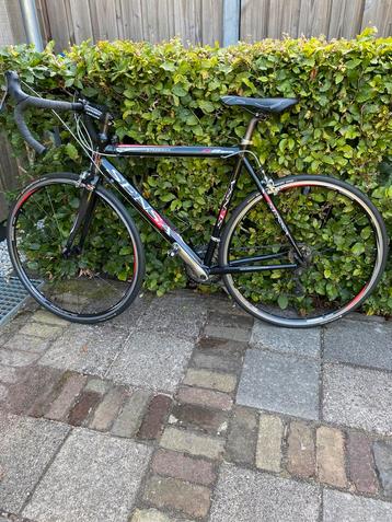 Racefiets beschikbaar voor biedingen