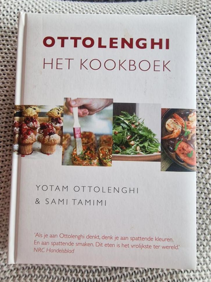 Sami Tamimi - Ottolenghi het kookboek, Boeken, Kookboeken, Zo goed als nieuw, Hoofdgerechten, Italië, Ophalen of Verzenden