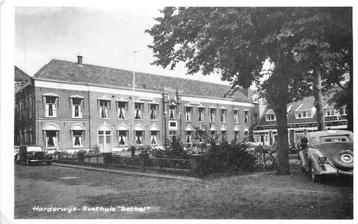 (381-354-009) Harderwijk Rusthuis beschikbaar voor biedingen