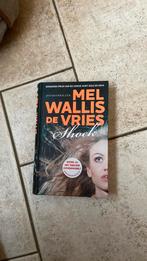 Mel Wallis de Vries - Shock, Ophalen of Verzenden, Zo goed als nieuw, Mel Wallis de Vries