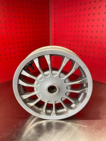 | PIAGGIO VESPA SPRINT| VELGEN  | CHROME | ORIGINEEL | beschikbaar voor biedingen