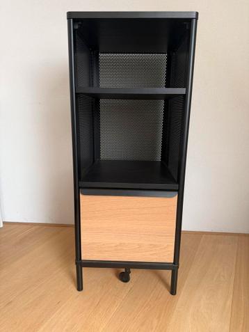 Kastje van IKEA (Bekant) - afbeelding 1
