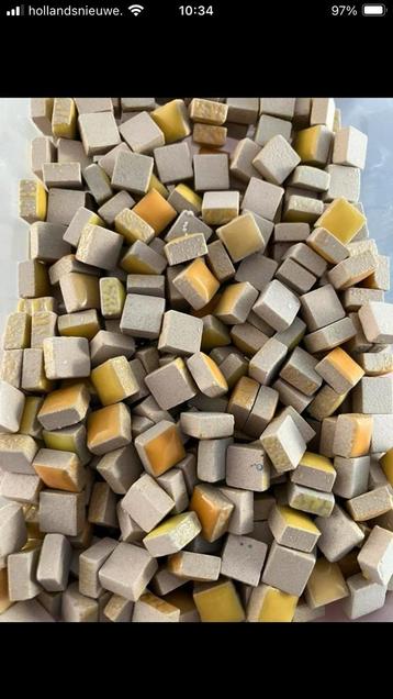 Mozaiek keramiek steentjes mix geel 1 cm 100 gram beschikbaar voor biedingen