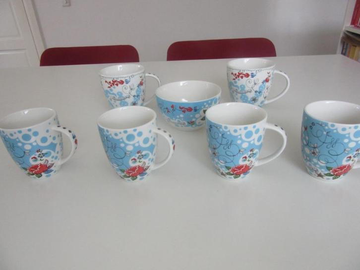 POEKIE klein / groot mok & kom met Spreuk "NO GUTS NO GLORY", Huis en Inrichting, Keuken | Servies, Zo goed als nieuw, Kop(pen) en/of Schotel(s)