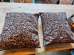 2x Sierkussenhoezen Panterprint, Huis en Inrichting, Woonaccessoires | Kussens, Ophalen of Verzenden, Zo goed als nieuw, Bruin