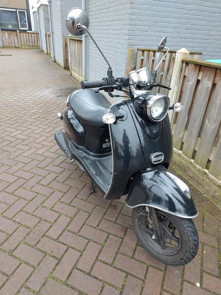 Iva ventl 50, Fietsen en Brommers, Snorfietsen en Snorscooters, Gebruikt, Overige merken, Benzine, Ophalen of Verzenden
