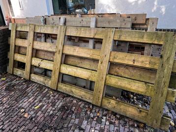 Hout, hekwerk, pallet - 4 stuks beschikbaar voor biedingen