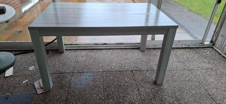 Stevige tafel - prima als speeltafel!, Huis en Inrichting, Tafels | Eettafels, Gebruikt, 50 tot 100 cm, 100 tot 150 cm, Vier personen