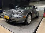 Jaguar XJ 4.2 V8 Executive Youngtimer incl. BTW! (bj 2003), Auto's, Jaguar, Automaat, 12 maanden, Achterwielaandrijving, Gebruikt