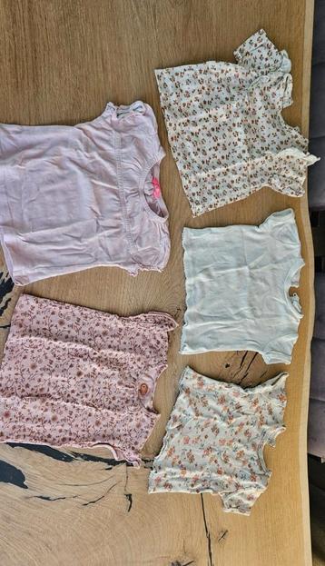 Maat 68 t-shirts zomer meisje babykleding. beschikbaar voor biedingen