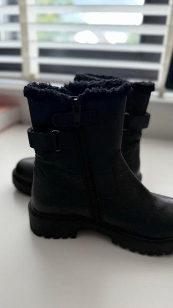 Zwarte schoenen maat 30 - Zo goed als nieuw! beschikbaar voor biedingen