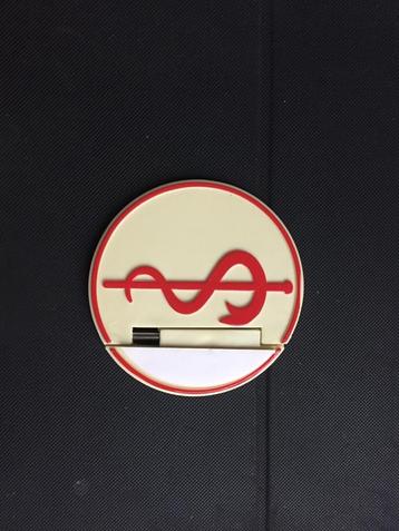 Te koop; aesculaap wegklapbaar arts huisarts specialist kado beschikbaar voor biedingen