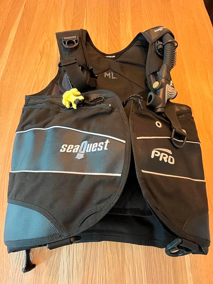 Aqua Lung Seaquest Pro Trimvest L-XL + Duikuitrusting, Watersport en Boten, Duiken, Zo goed als nieuw, Trimvest of Wing, Ophalen