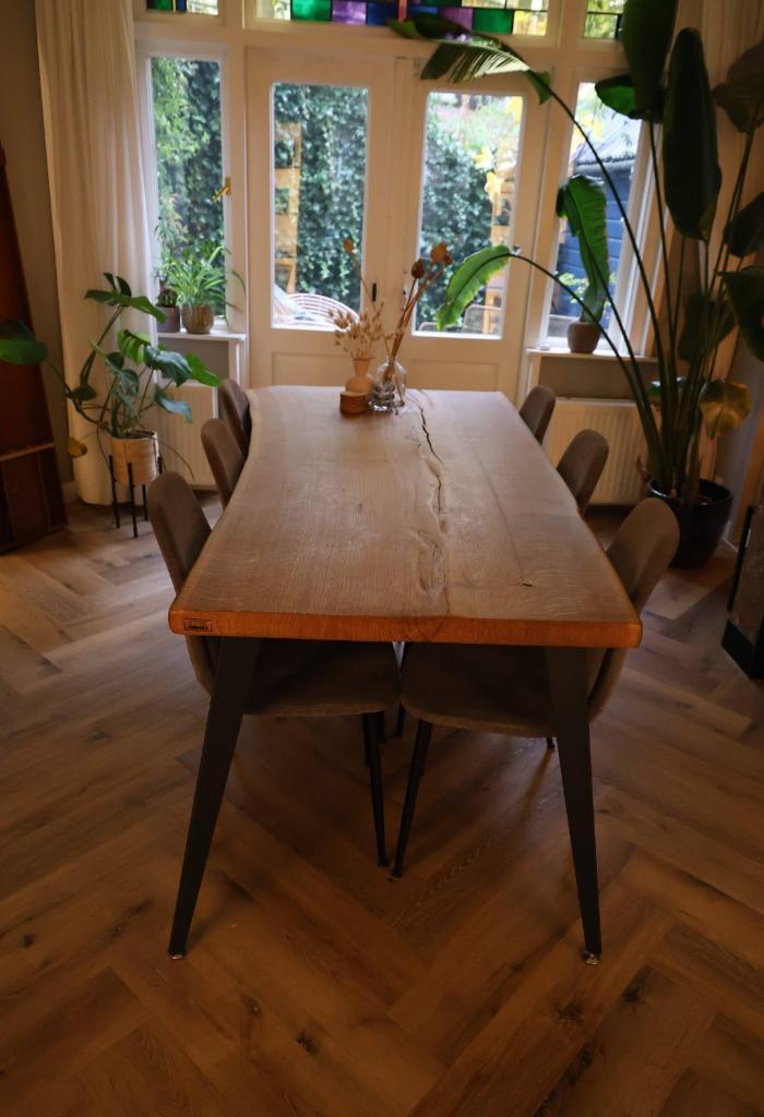 Massieve eiken boomstamtafel 200cm – top staat, Huis en Inrichting, Tafels | Eettafels, Zo goed als nieuw, 50 tot 100 cm, 200 cm of meer