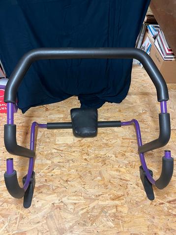 Buikspiertrainer - Compact en effectief! beschikbaar voor biedingen